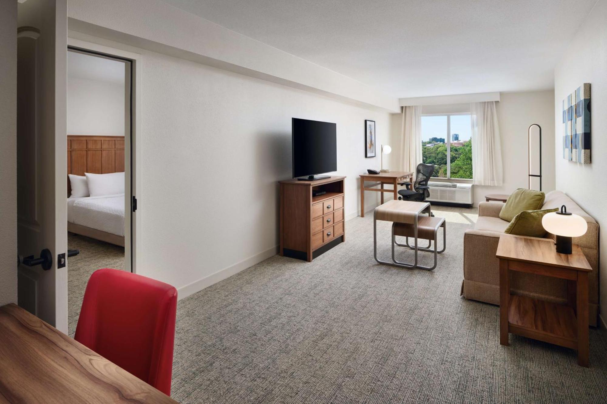Homewood Midtown Hotel